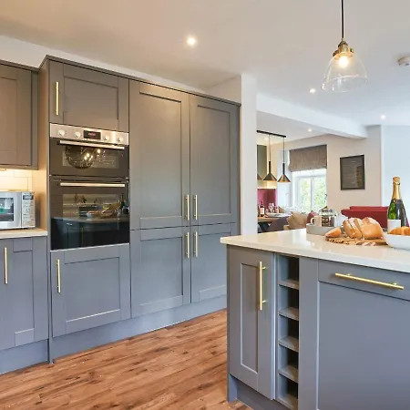 Upper Sheriff's Place Feriehus Windermere