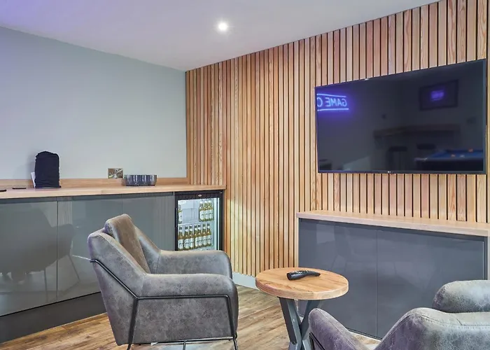 Upper Sheriff's Place * Windermere