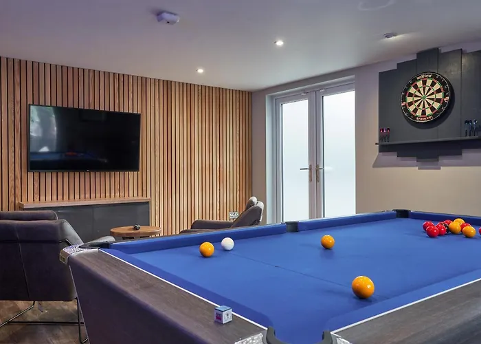 Upper Sheriff's Place * Windermere