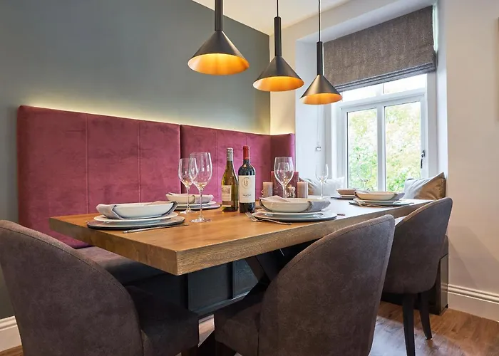 Upper Sheriff's Place *